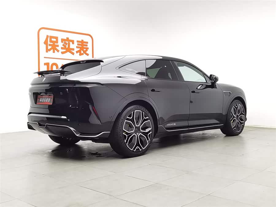 Avatr 11 HarmonyOS 90° Luxury