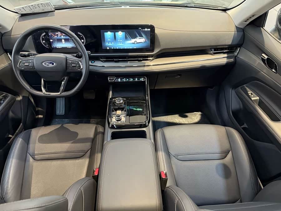 Ford Equator Sport EcoBoost 170 Platinum