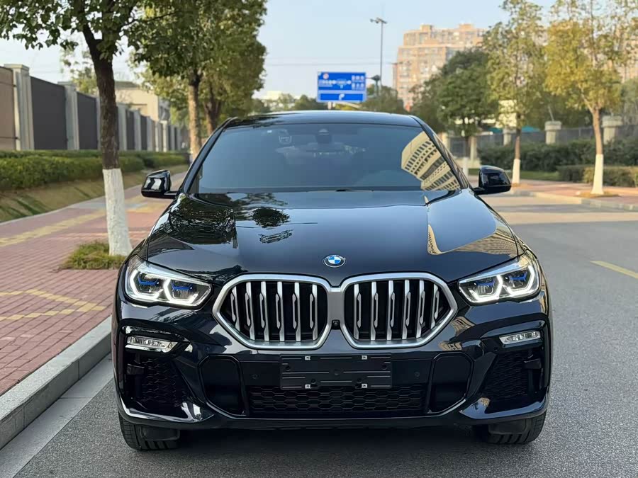 BMW X6 Facelift xDrive40i M Sport Package
