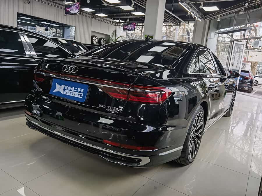 Audi A8L 50 TFSI quattro Zhenxuan