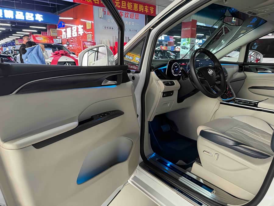 Buick GL8 ES Land Premium