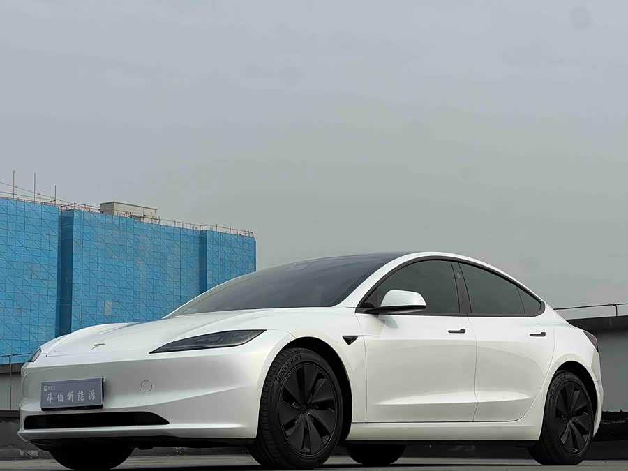 Tesla Model 3 Long Range