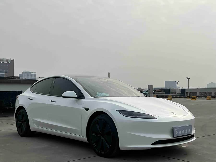 Tesla Model 3 Long Range