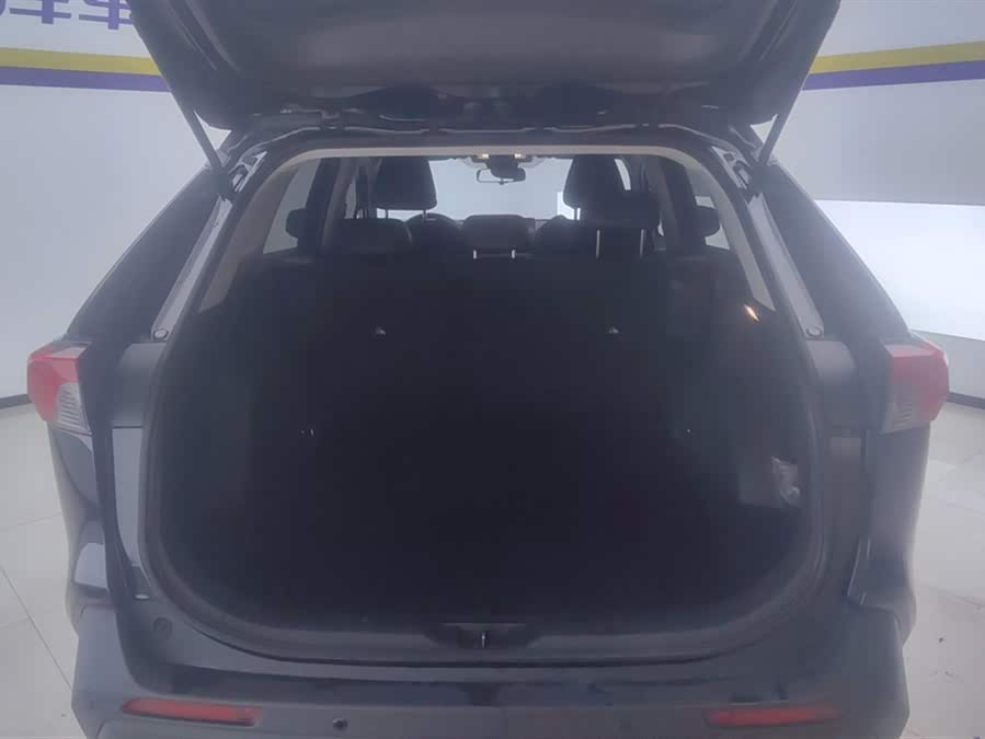 Toyota RAV4 Rongfang 2.0