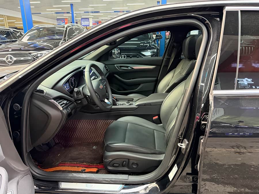 Cadillac CT5 28T Luxury Standard