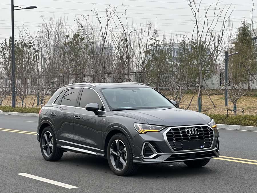 Audi Q3 35 TFSI Fashion Sport