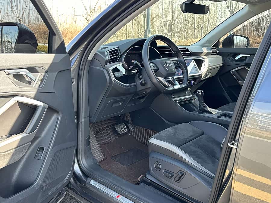 Audi Q3 35 TFSI Fashion Sport