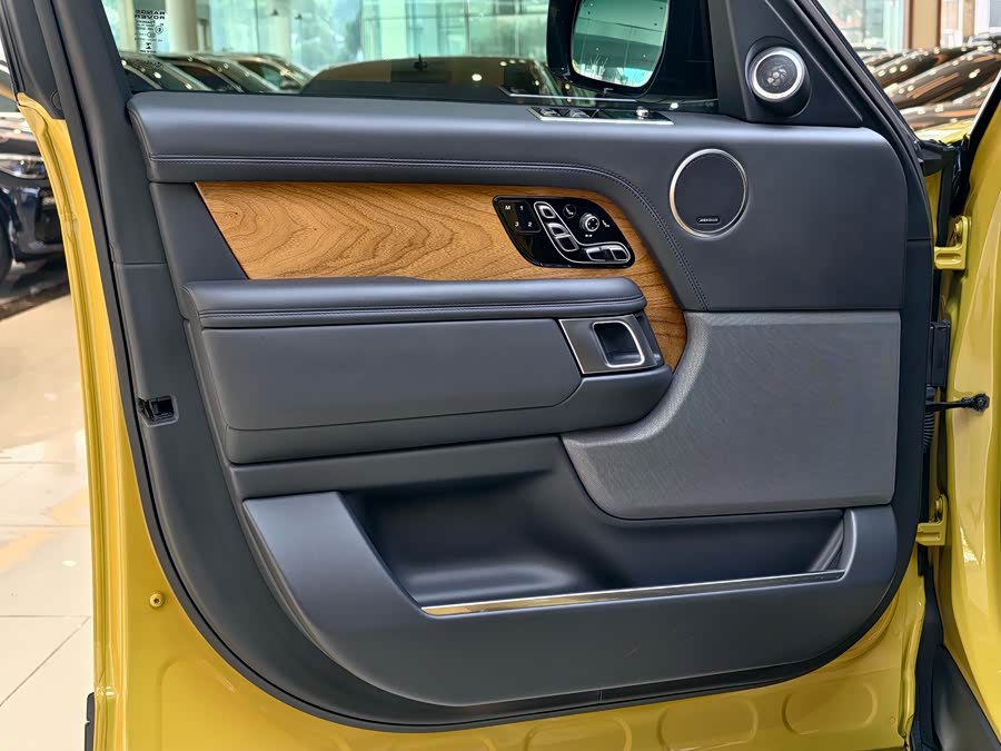 Land Rover Range Rover 3.0 L6 50th Anniversary Edition