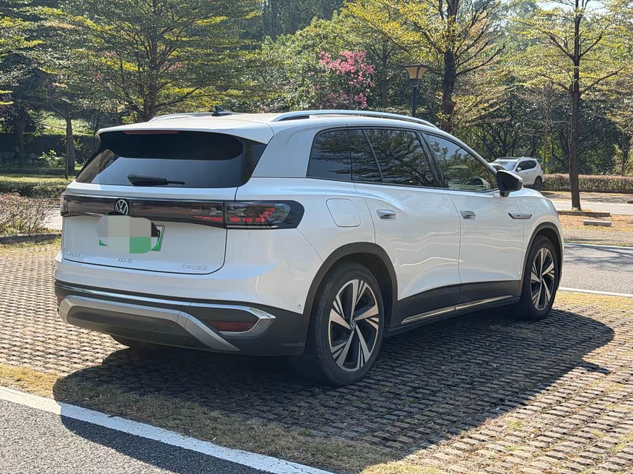 Volkswagen ID.6 CROZZ Long-Range PRO