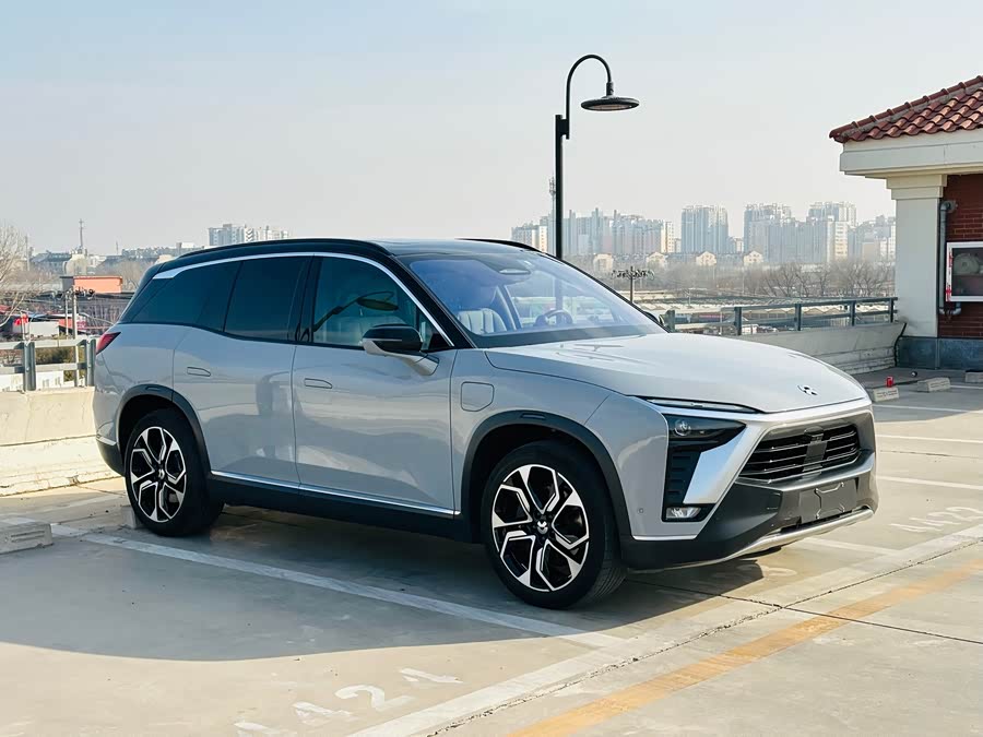 Nio ES8 580 km Signature 6-Seater