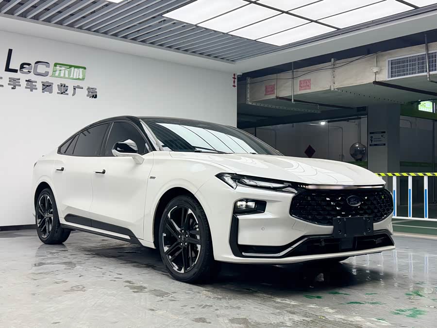 Ford Mondeo EcoBoost 245 ST-Line