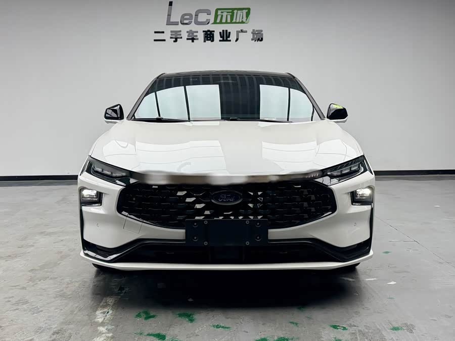 Ford Mondeo EcoBoost 245 ST-Line