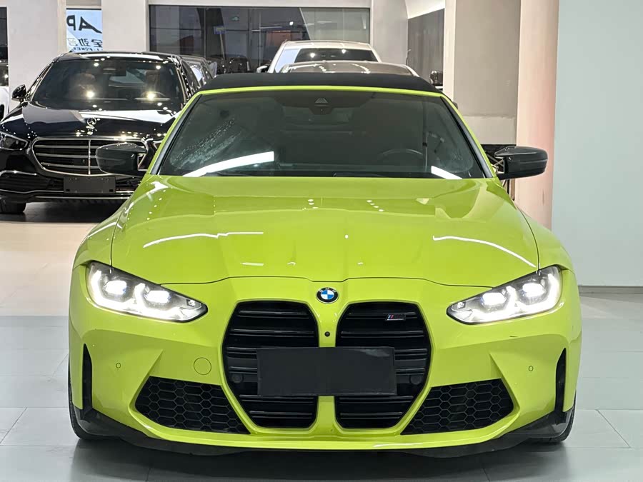 BMW M4 Convertible Coupe M xDrive