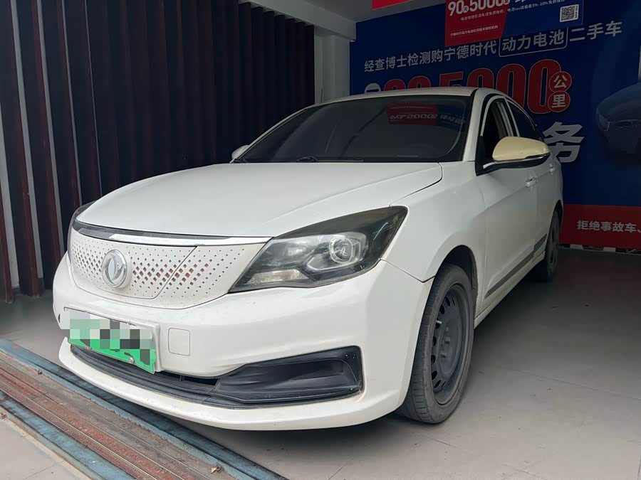 Dongfeng Fengshen E70 Facelift 500 Chaoxiang