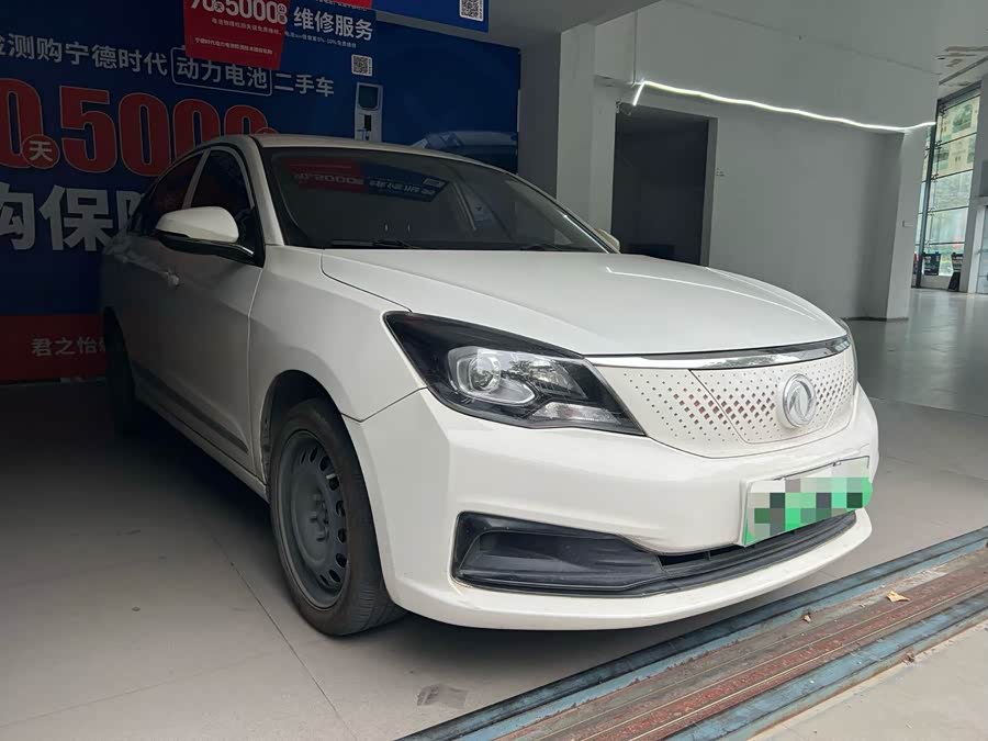 Dongfeng Fengshen E70 Facelift 500 Chaoxiang