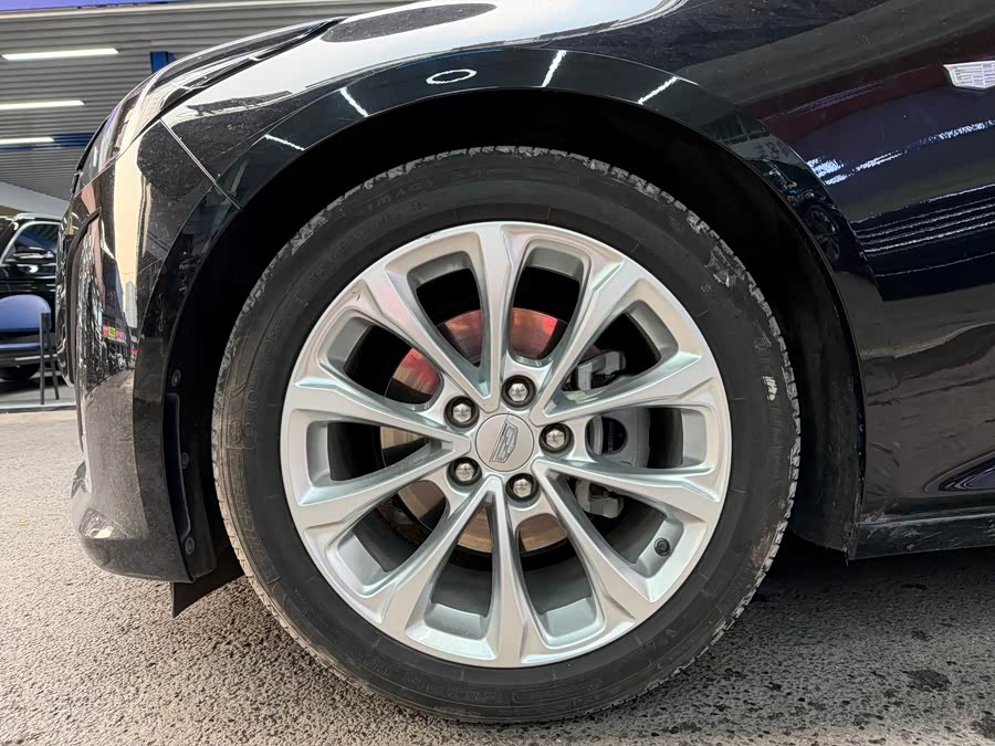 Cadillac CT5 28T Luxury Standard