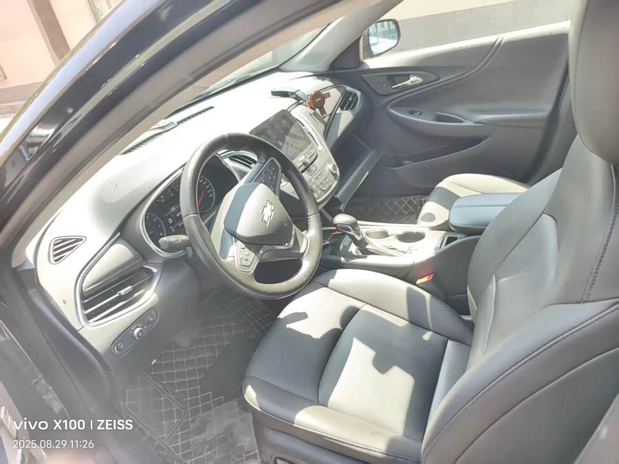Chevrolet Malibu XL