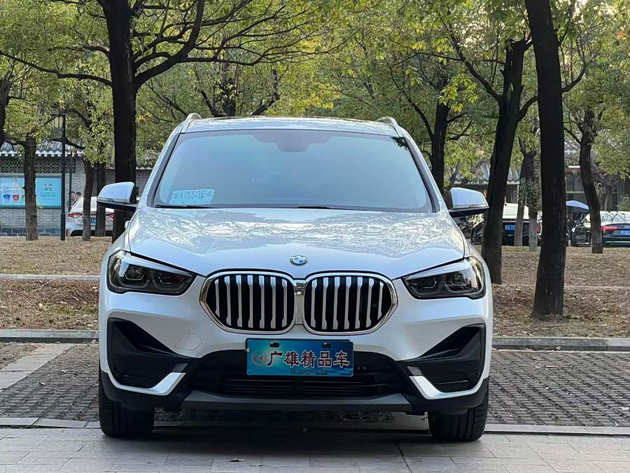 BMW X1 sDrive25Li Leading