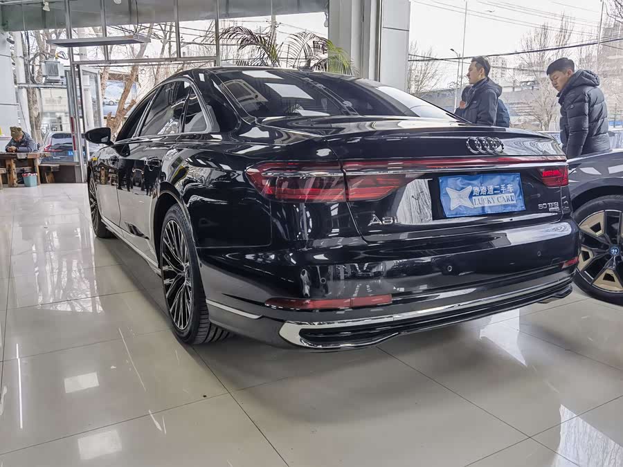 Audi A8L 50 TFSI quattro Zhenxuan