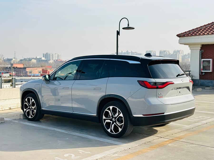 Nio ES8 580 km Signature 6-Seater