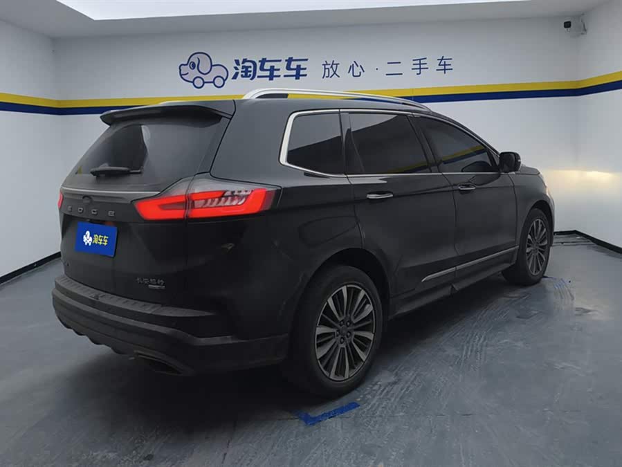 Ford Edge PLUS EcoBoost 245