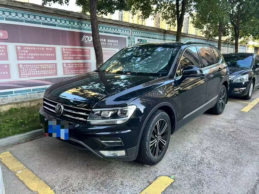 Volkswagen Tiguan L