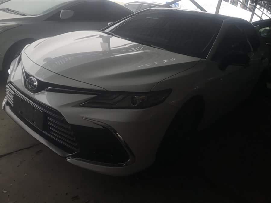 Toyota Camry 2.5G Luxury