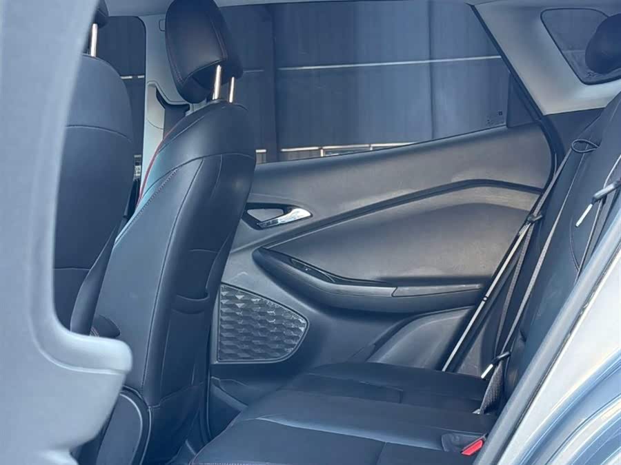 Chevrolet Tracker Redline