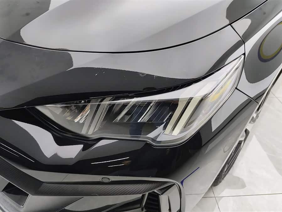 Trumpchi Emkoo(?) Yingbao