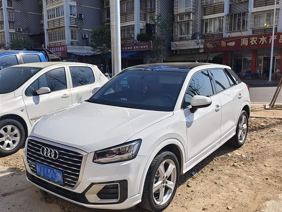 Audi Q2L 35 TFSI Style Sport