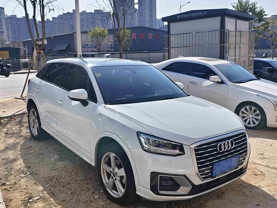 Audi Q2L 35 TFSI Style Sport