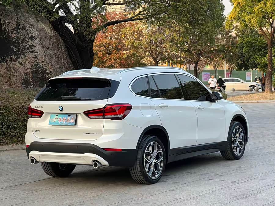 BMW X1 sDrive25Li Leading