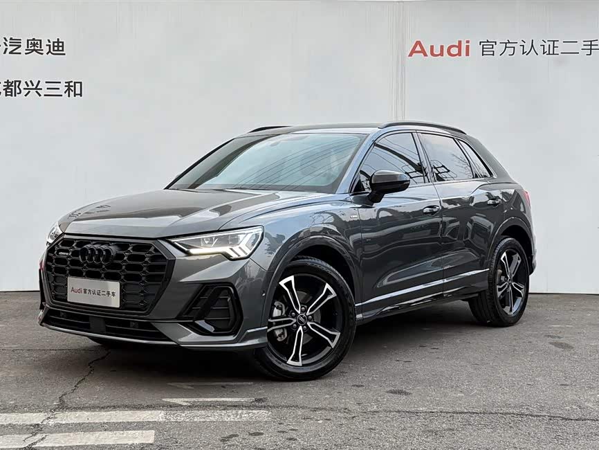 Audi Q3 45 TFSI quattro Fashion Sport