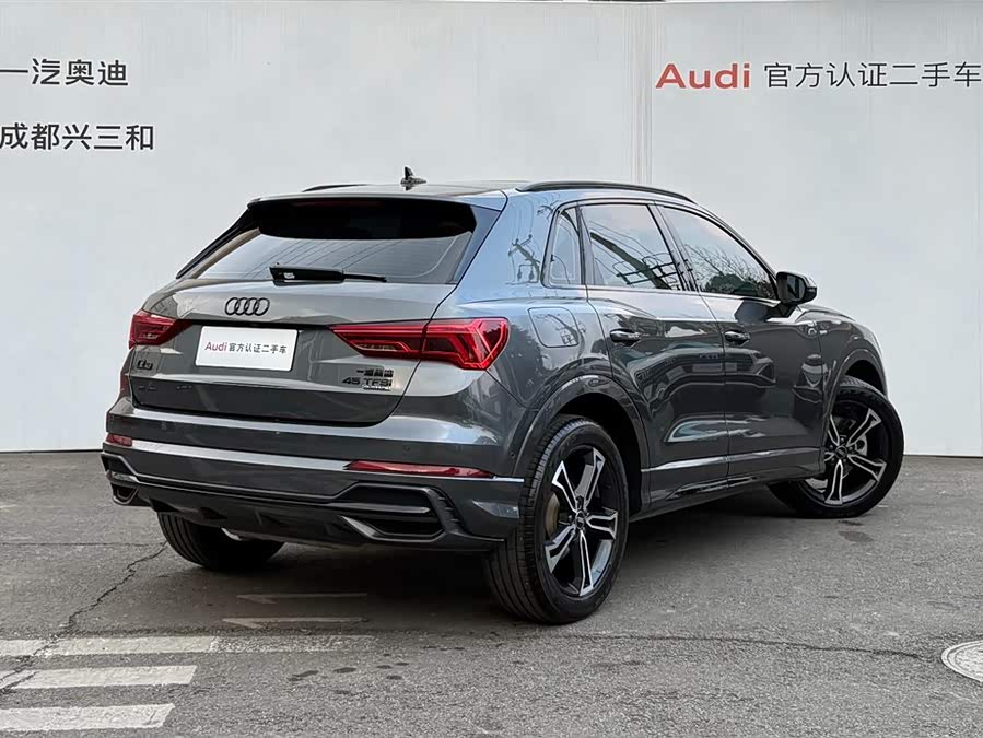 Audi Q3 45 TFSI quattro Fashion Sport