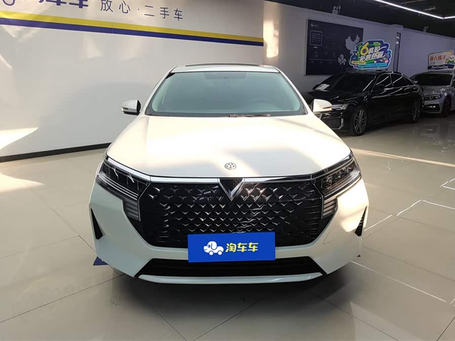 Nissan Venucia D60 PLUS 1.6 XL