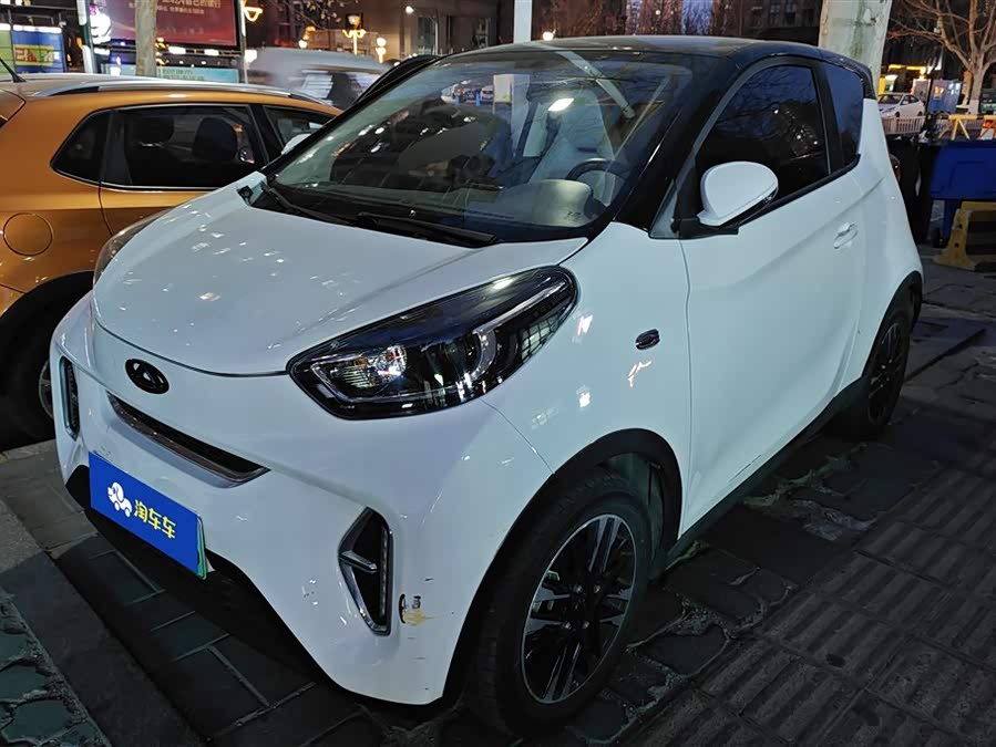 Chery QQ Ice Cream / Little Ant Facelift Sweet Pink Half-Sugar (NMC) 28.8 kWh 30 kW 301 km