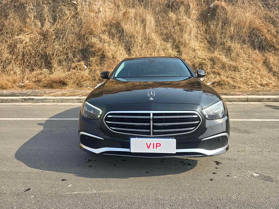 Mercedes-Benz E-Class E 260 L