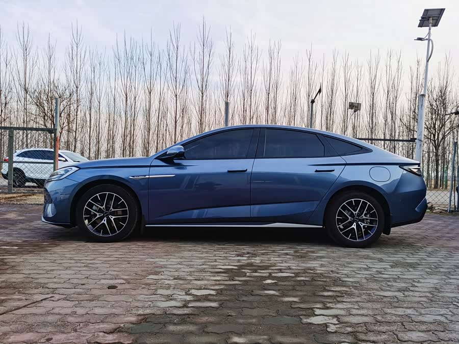 BYD Seal 07 DM-i