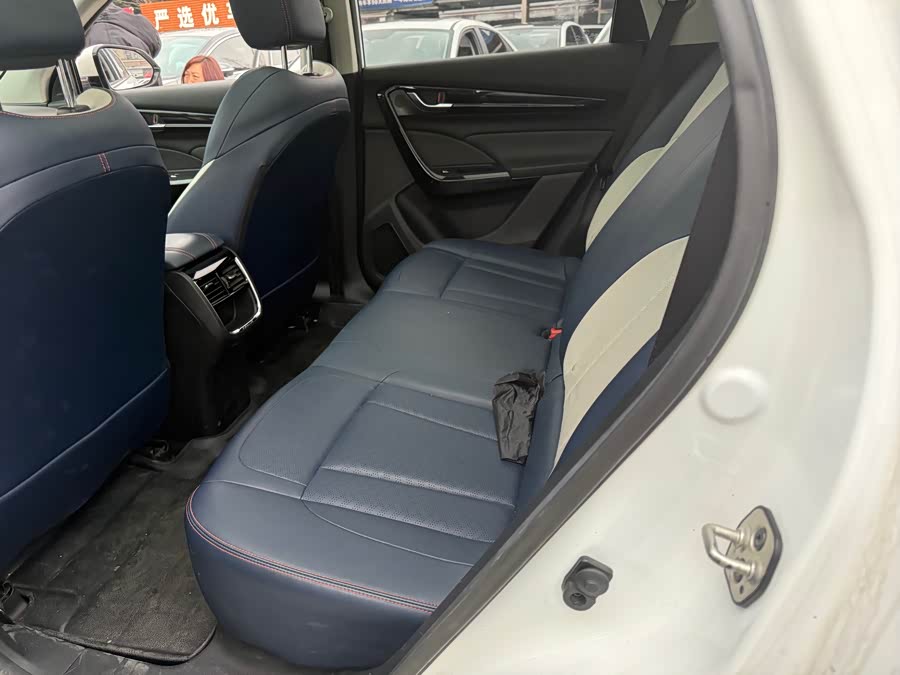 Dongfeng Aeolus AX7 Mach