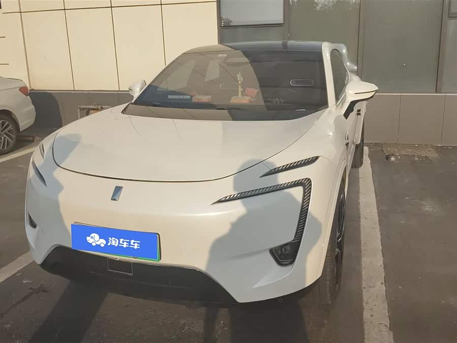 Avatr 11 Long-Range Single-Motor 5-Seater