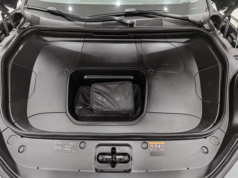 Zeekr 001 Ultra Long Range Single Motor WE