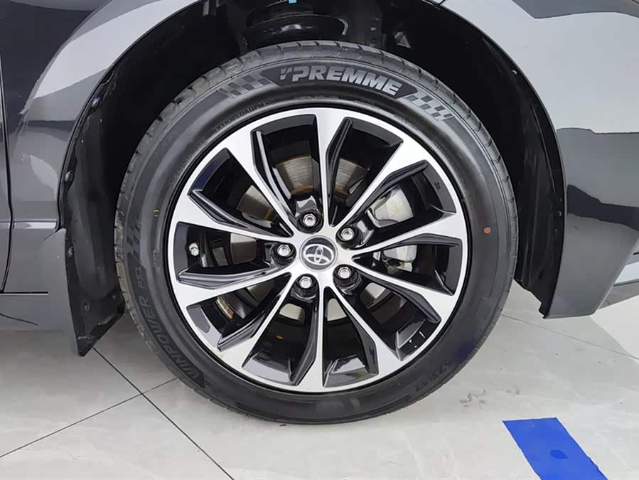 Toyota Avalon 2.0 Luxury