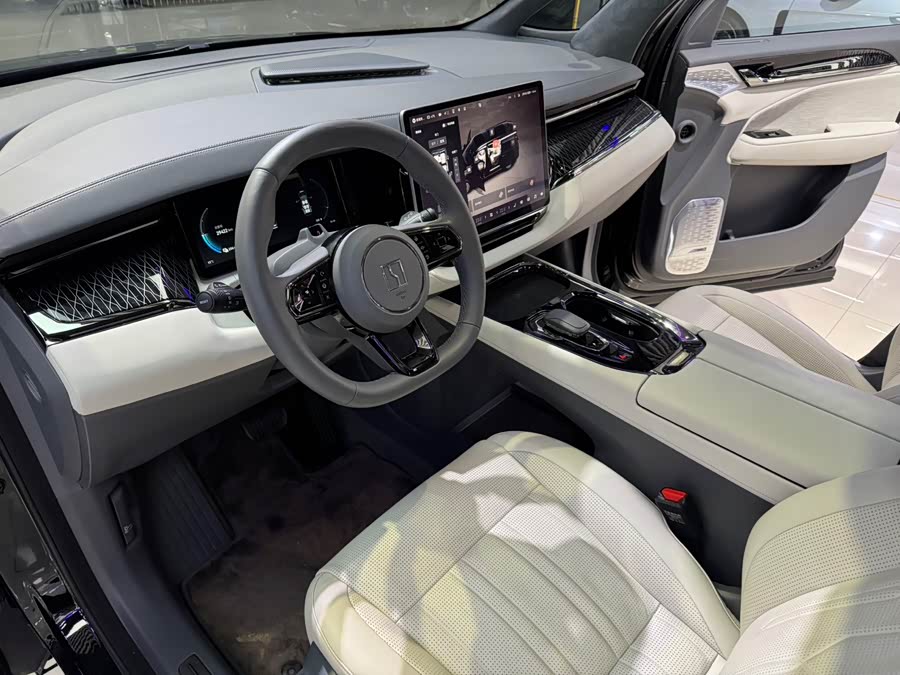 Zeekr 009 WE Edition