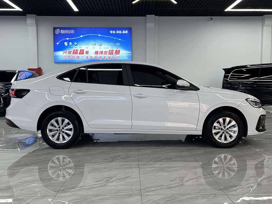 Volkswagen Lavida New Sharp 1.5 Outstanding New Yi