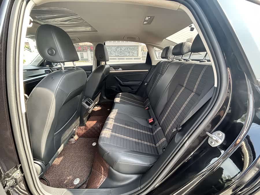 Volkswagen VW Lavida