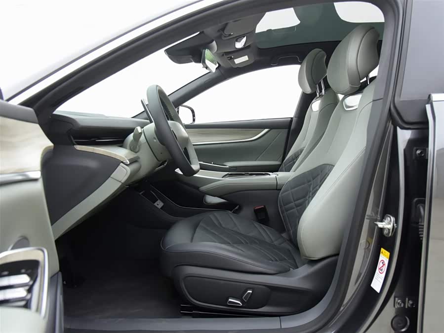 Changan Qiyuan A07 Range-Extended Zhenxiang 230 Luxury