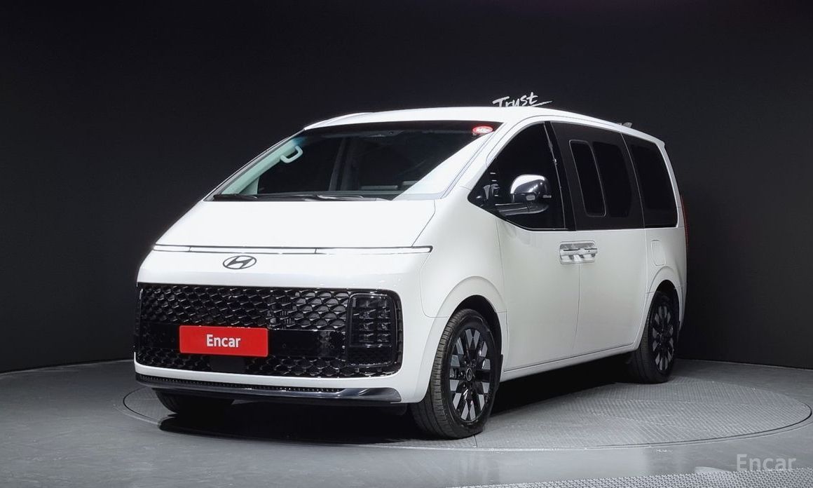 Hyundai Staria 2025