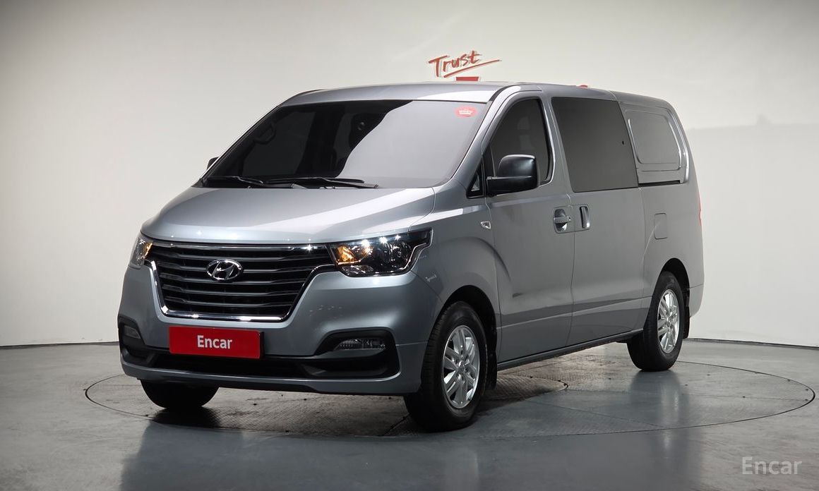 Hyundai Starex 2021
