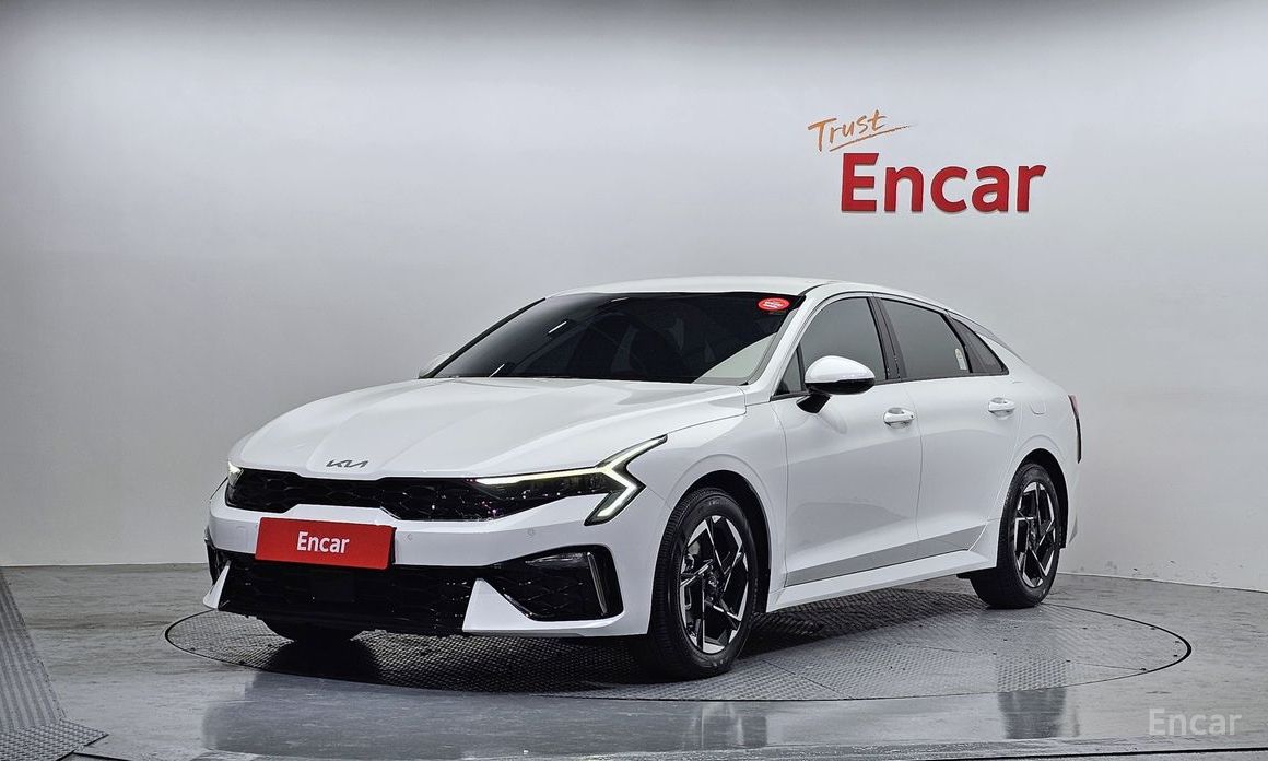 Kia K5 2025