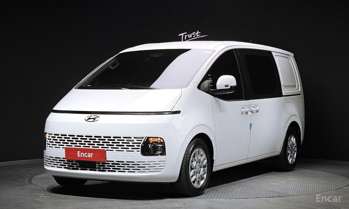 Hyundai Staria 2024